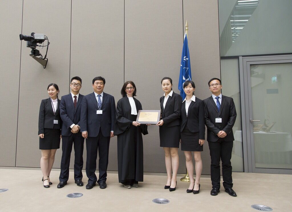 英超代表队赴荷兰海牙参加国际刑事法院模拟法庭比赛